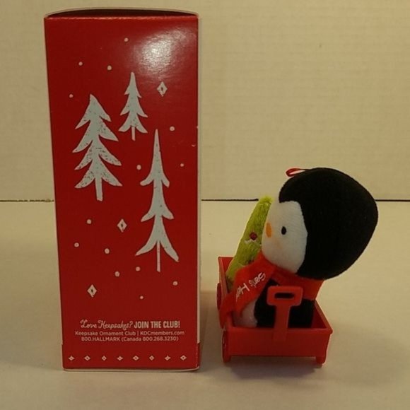 Hallmark Keepsake Ornament Baby's 1st Christmas PENGUIN WAGON - Picture 6 of 8